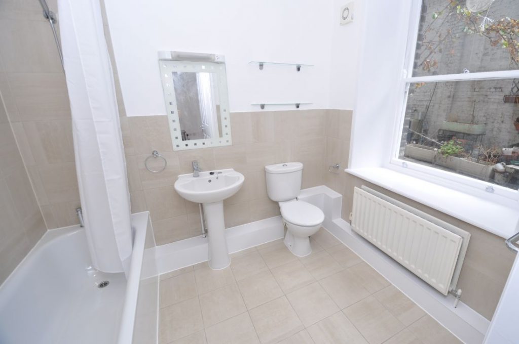 FLAT 58 BEDFORD COURT MANSIONS BEDFORD AVENUE WC1B 3AD Arm Residential