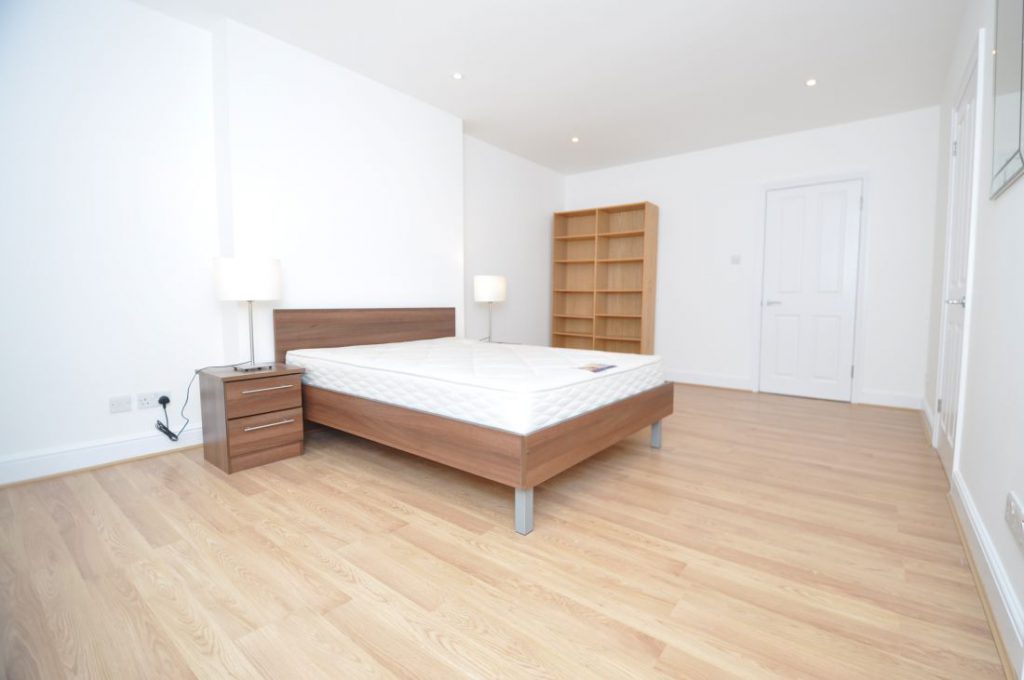 FLAT 58 BEDFORD COURT MANSIONS BEDFORD AVENUE WC1B 3AD Arm Residential